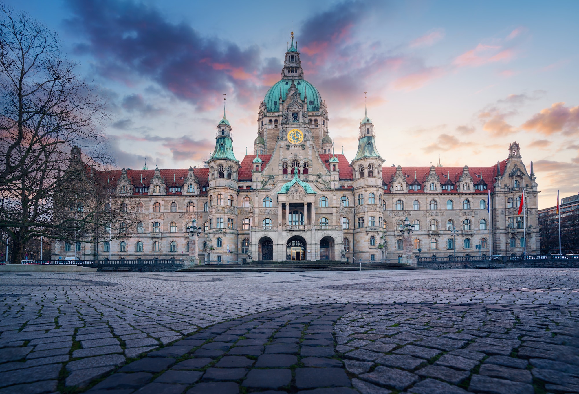 Hanover New Town Hall at sunset - Hanover, Germany